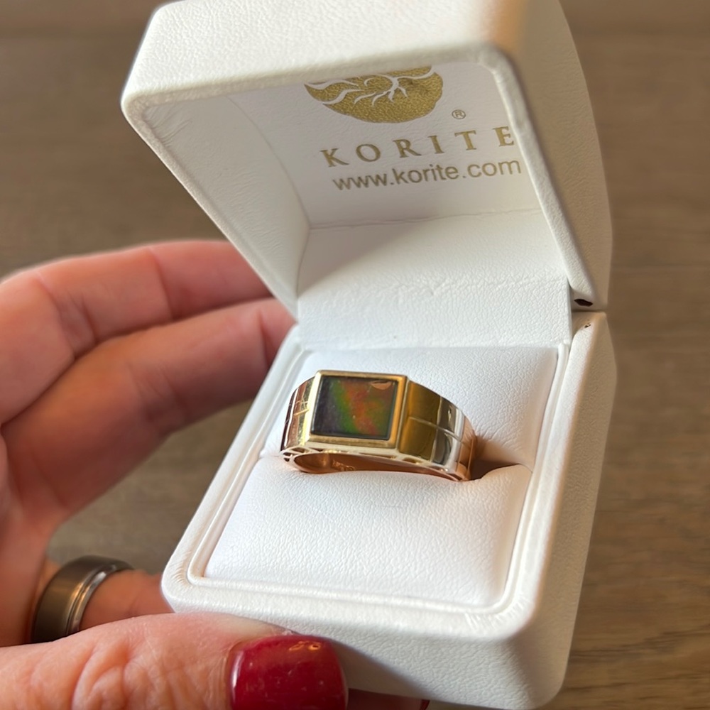 Men’s Ammolite Ring